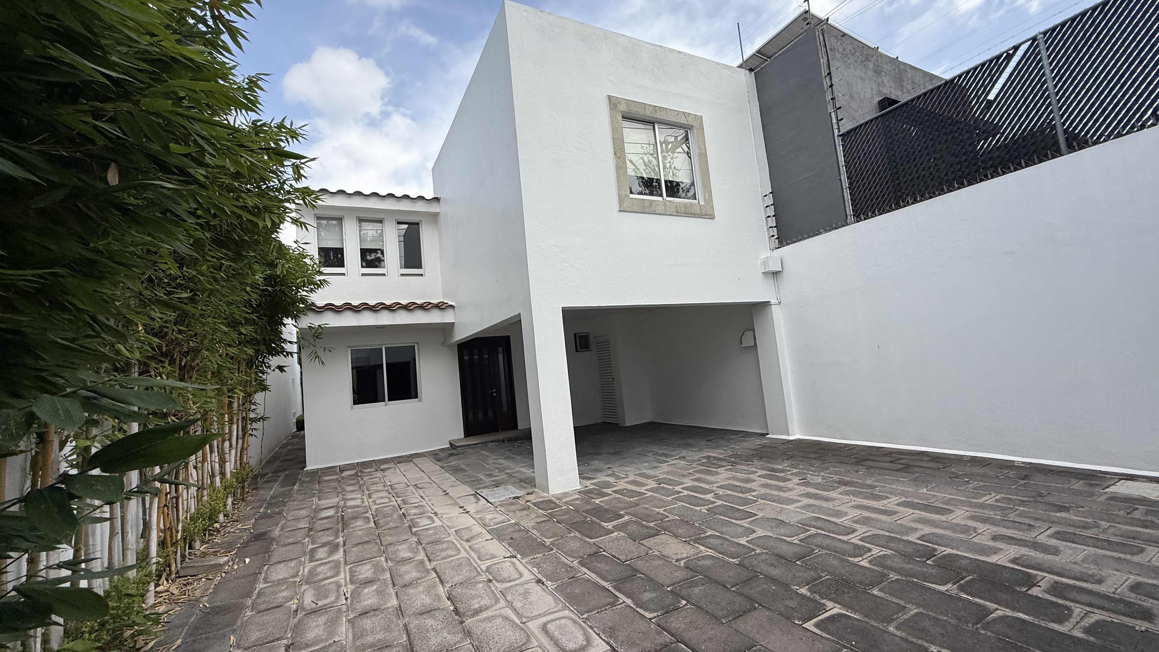 Casa en Renta en Momoxpan Puebla | 310 m² y 4 Estacionamientos, casa en renta en Puebla