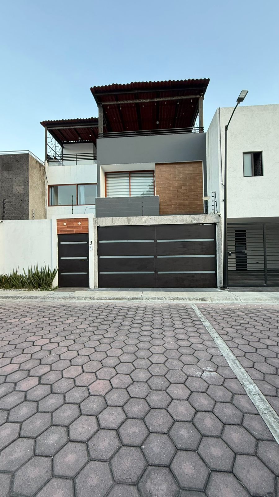 Casa en Renta en Momoxpan, Puebla | 5 Recámaras con Baño y Roof Garden, casa en renta en Puebla